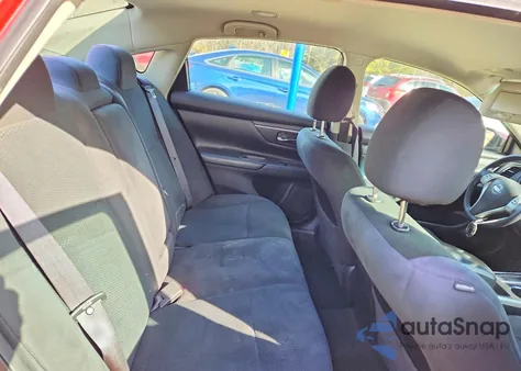 2015 Nissan Altima 2.5 из США, поврежденный, VIN 1N4AL3AP2FC458306